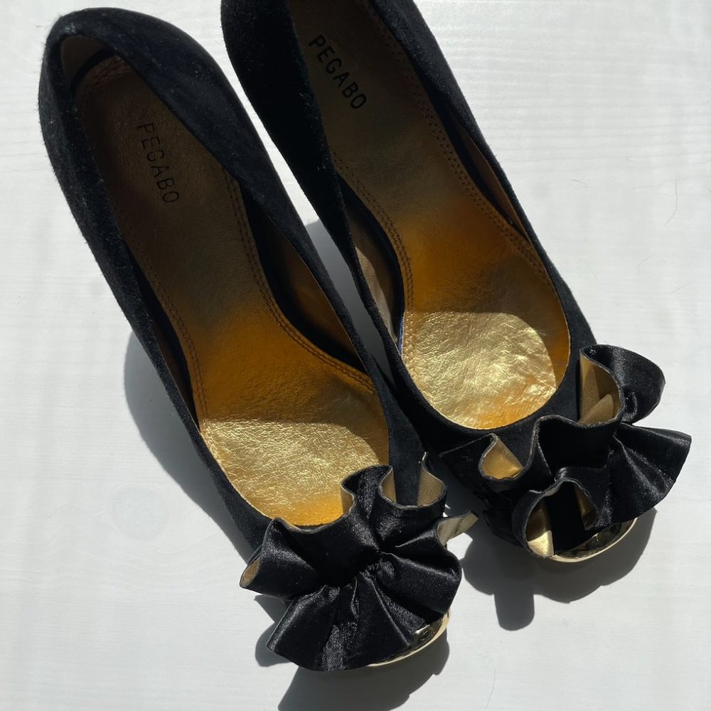 Pegabo Heels